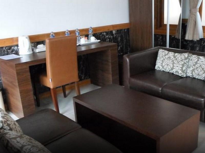 Oyo 1210 Nice Guesthouse Bandung Exterior foto
